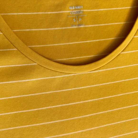 Scoop neck tee. Yellow with white stripes. Old Navy. Small. - Picture 3 of 7